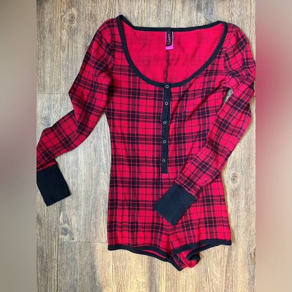 La SENZA Other - 3/$15 La Senza Body Suit🌹